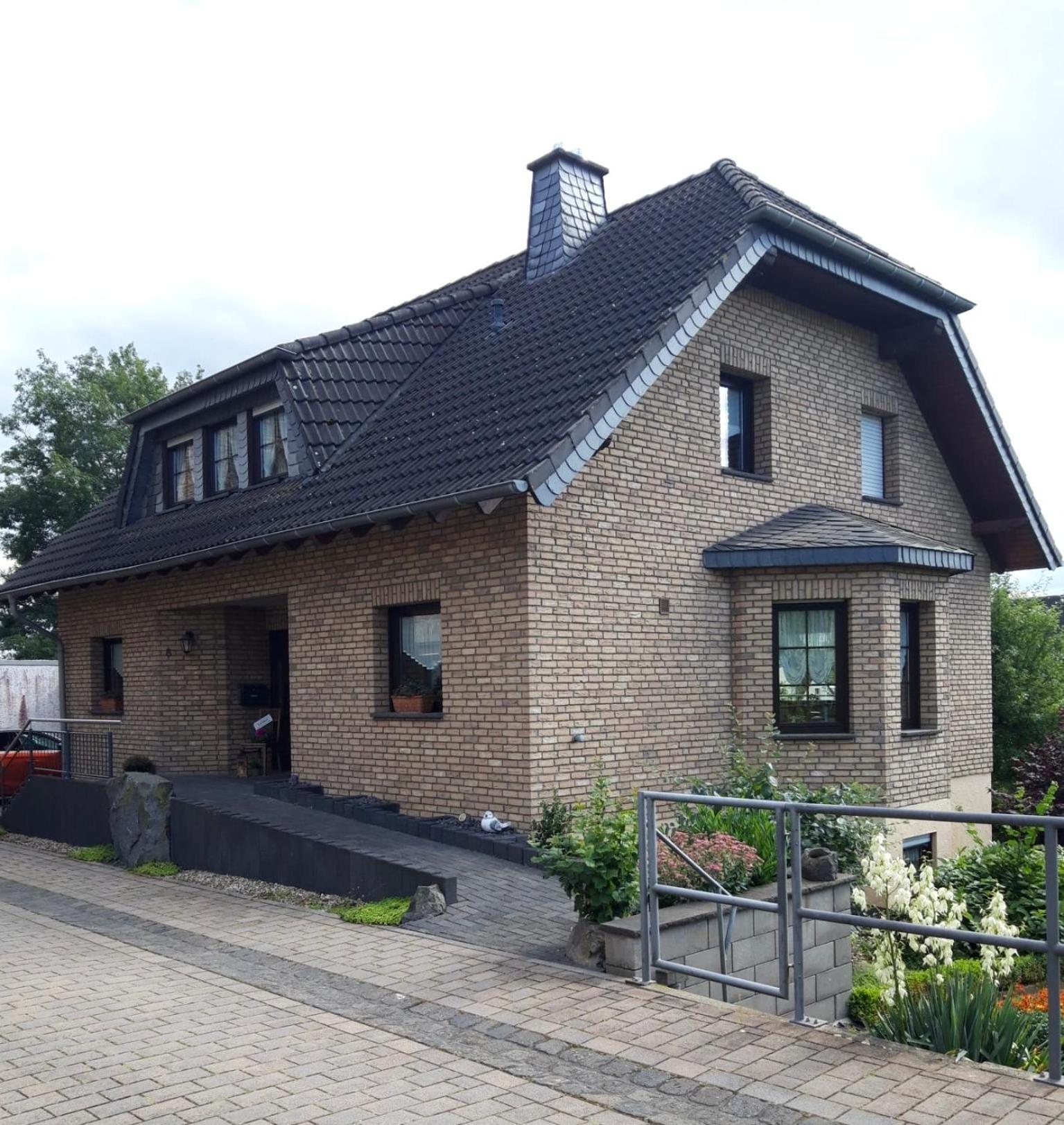 Kaisers Ferienhaus Kaifenheim エクステリア 写真